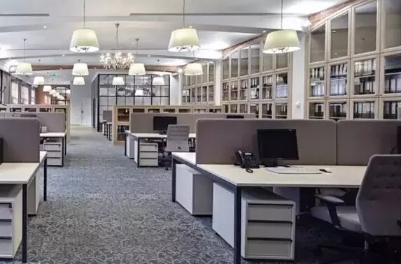 辦公室裝修設(shè)計圖例4