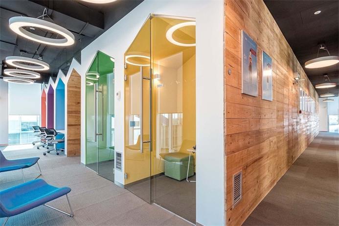 風(fēng)格交融的軟件公司辦公室設(shè)計(jì)