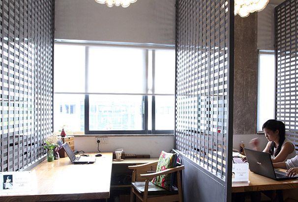 超現(xiàn)實質(zhì)樸辦公空間 (4)