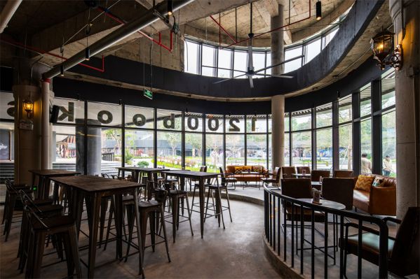 獨(dú)立書(shū)店辦公室設(shè)計(jì)得多元化存在